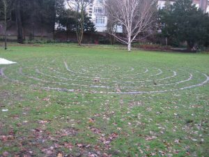 labyrint lopen, HSP, intuitie, Den Haag, Marieke Verkerk, Marieke op het Strand